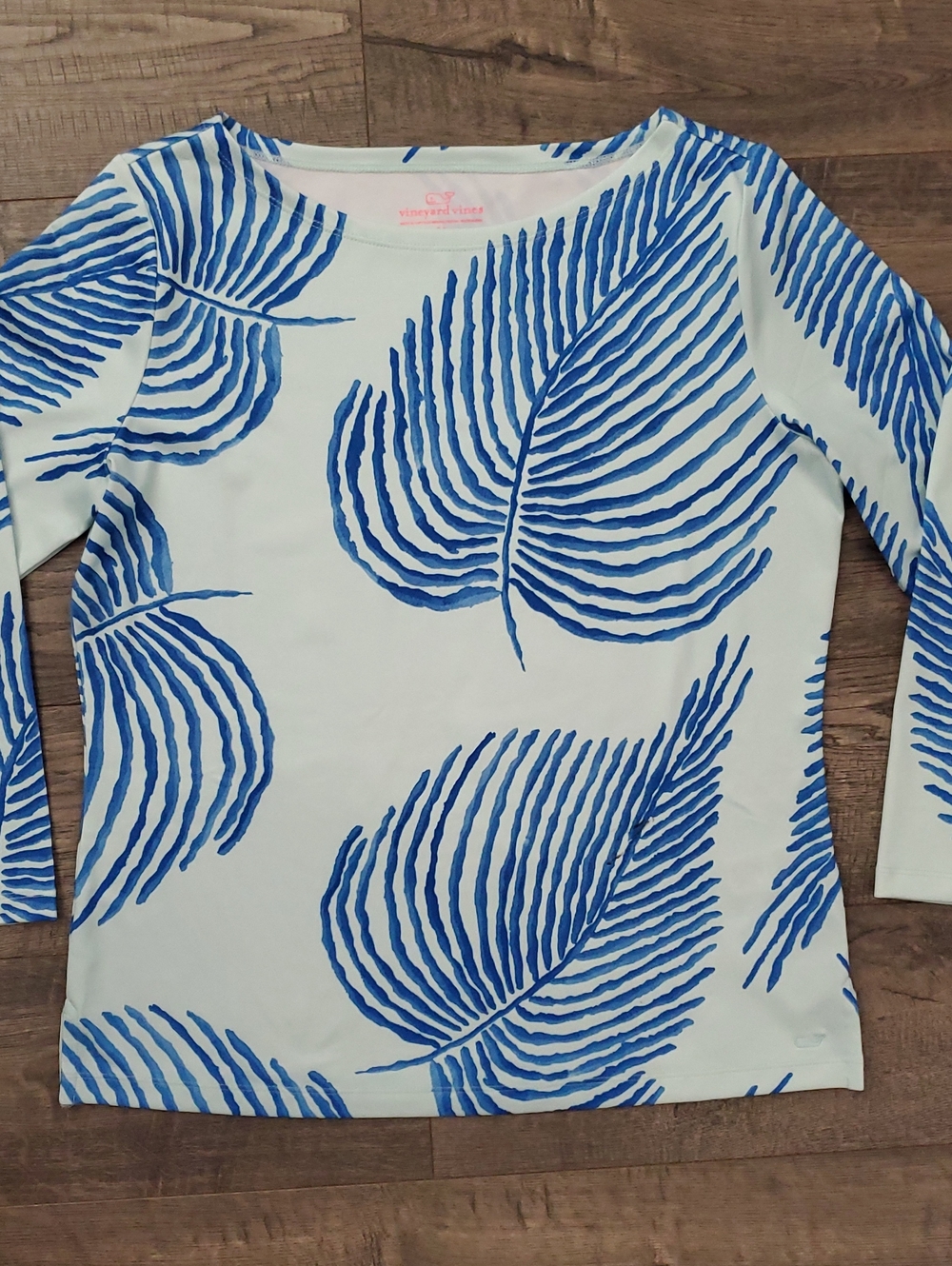Vineyard Vines White Long Sleeve Top with Blue Leaf Print